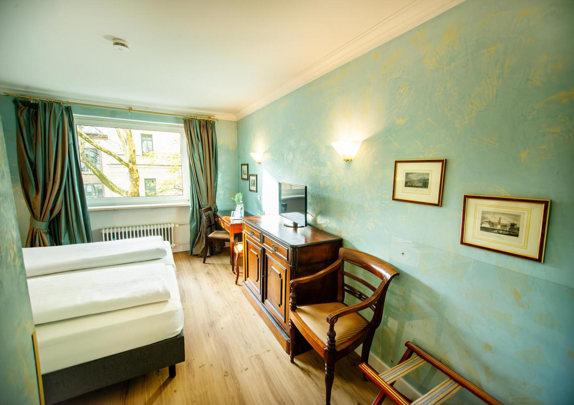 Altmünchen By Blattl Hotel 3*